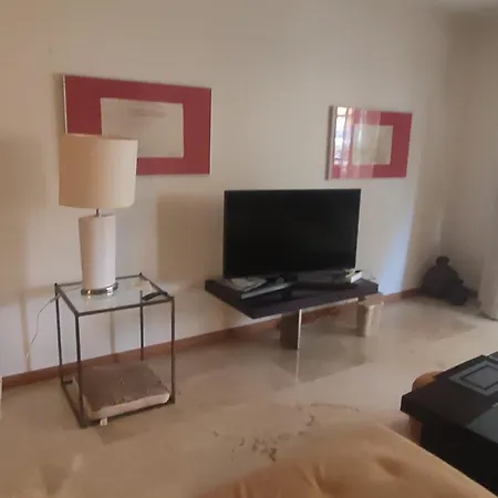 Calm 2br With Pool Balcony